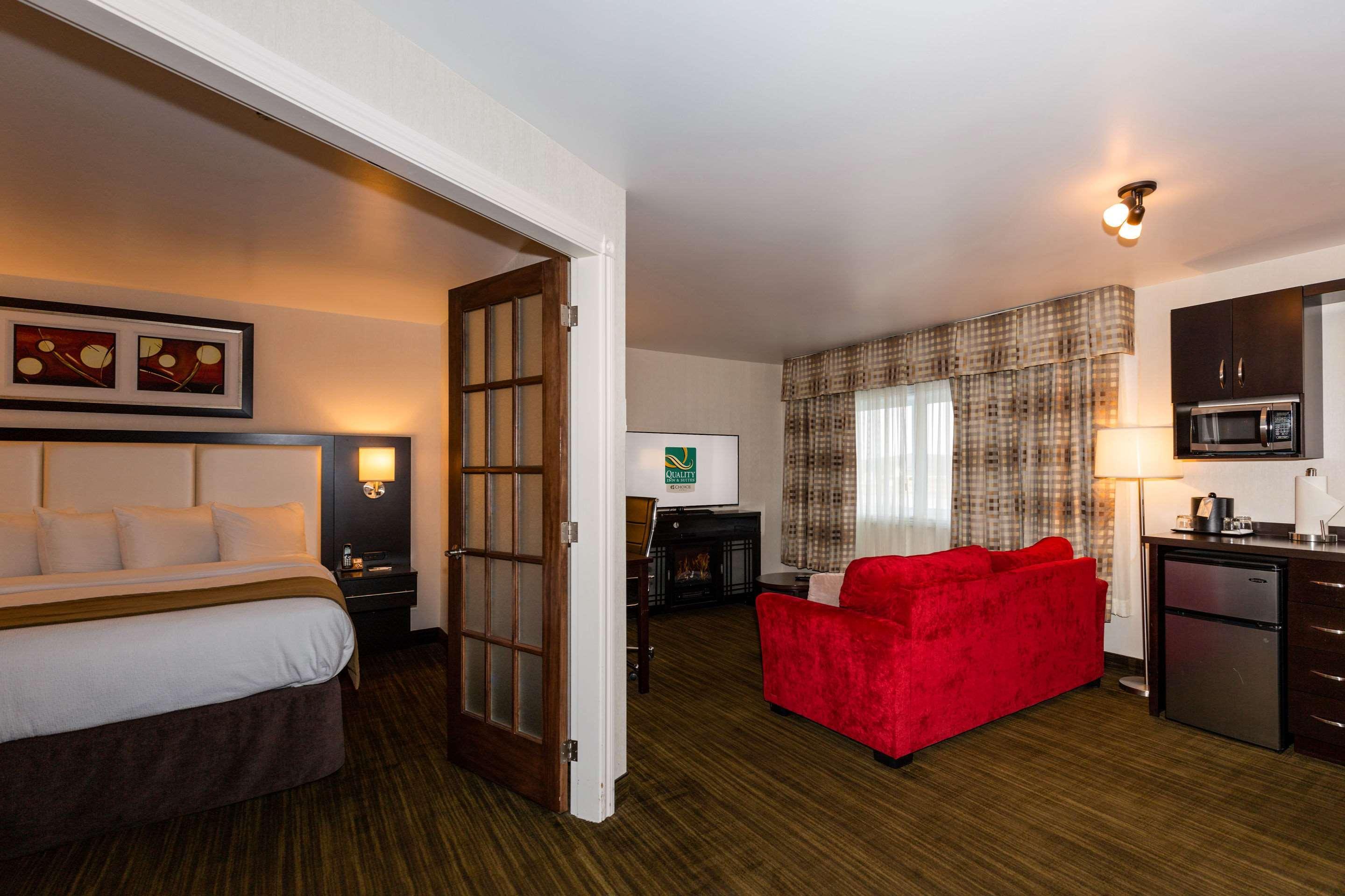 Quality Inn & Suites Matane Buitenkant foto