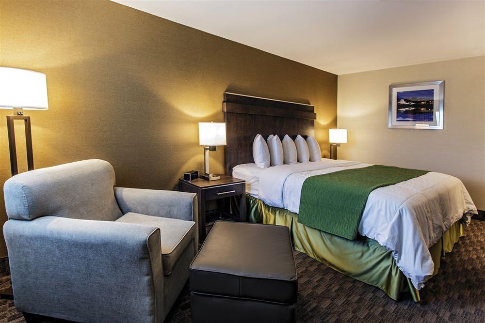 Quality Inn & Suites Matane Buitenkant foto