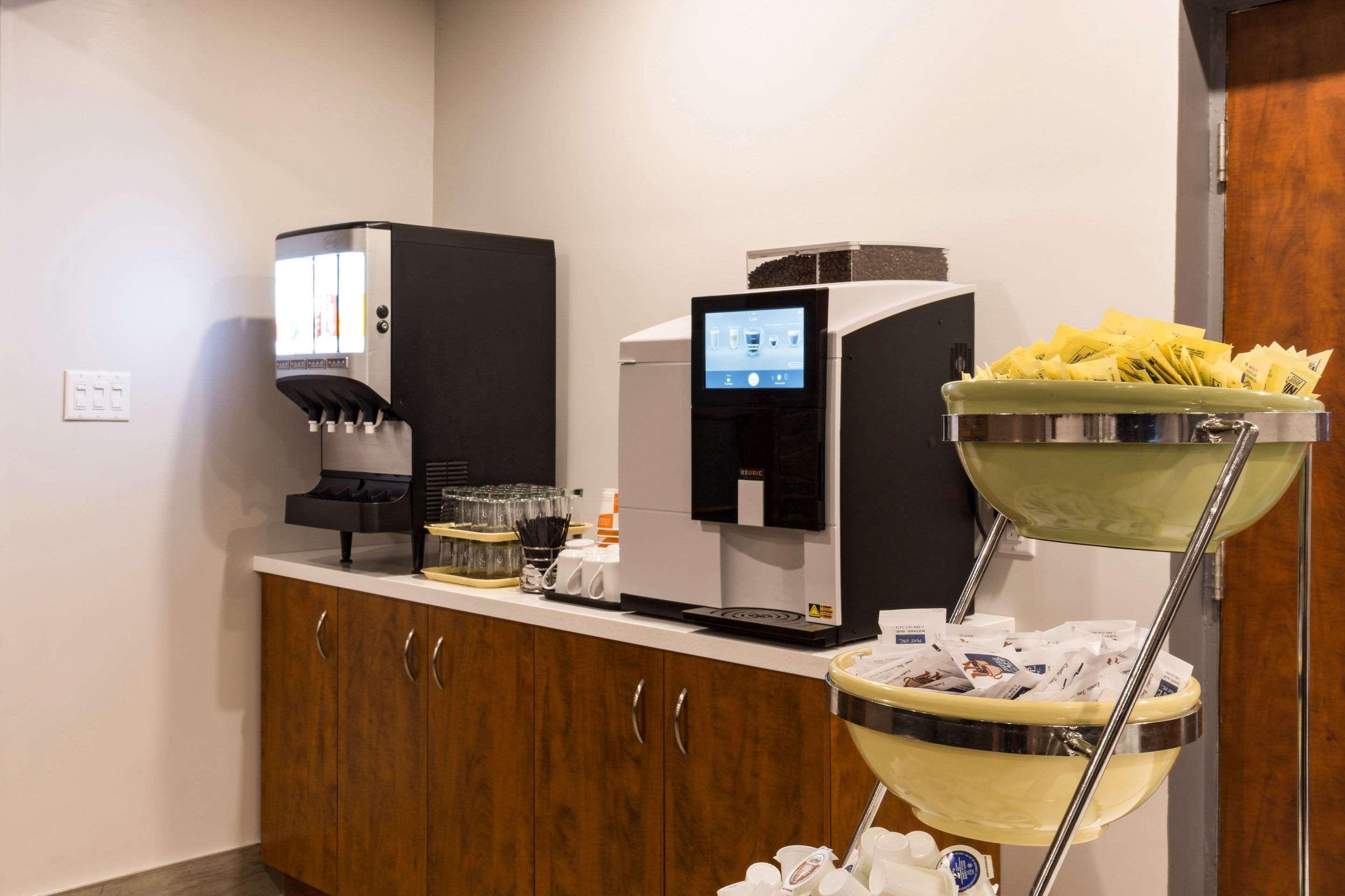 Quality Inn & Suites Matane Buitenkant foto