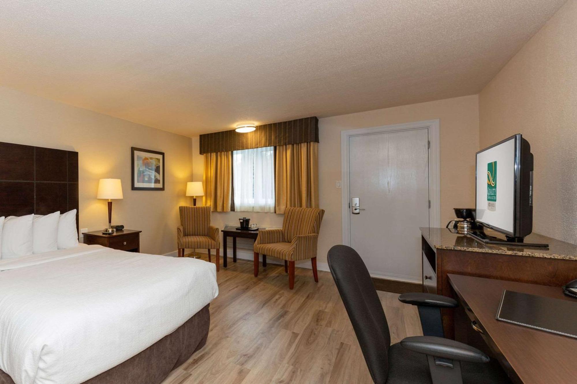 Quality Inn & Suites Matane Buitenkant foto